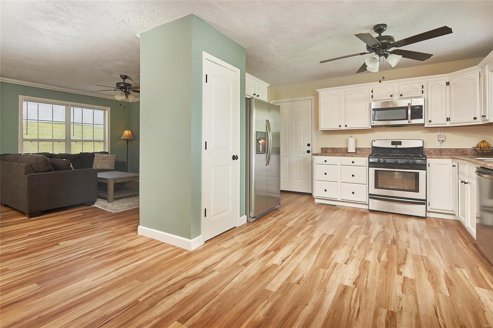 1284 Troy O'Fallon Road Troy, IL 62294 - Photo 8 of 26