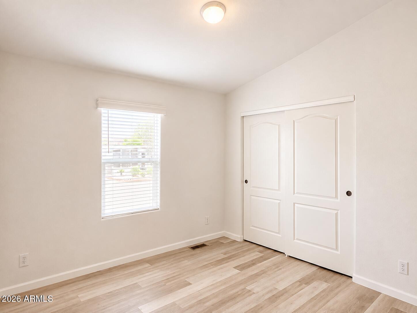 1250 East Bell Road, Unit 11 Phoenix, AZ 85022 - Photo 8 of 13 10