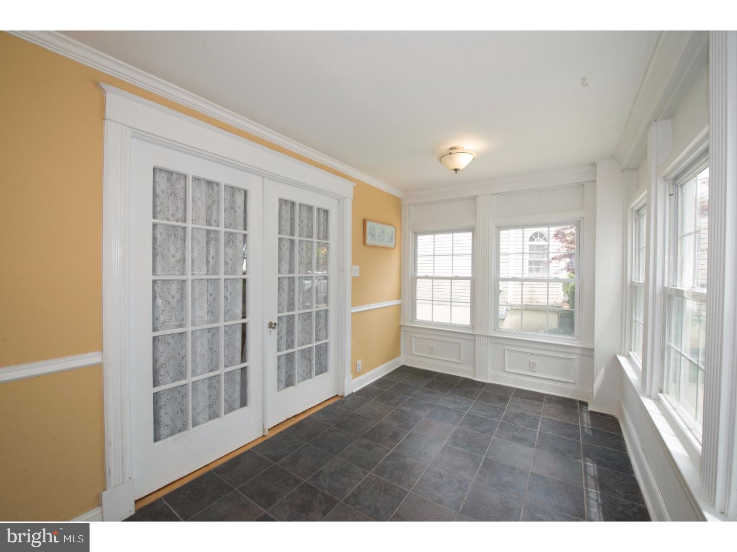 614 Crestview Road Philadelphia, PA 19128 - Photo 3 of 18