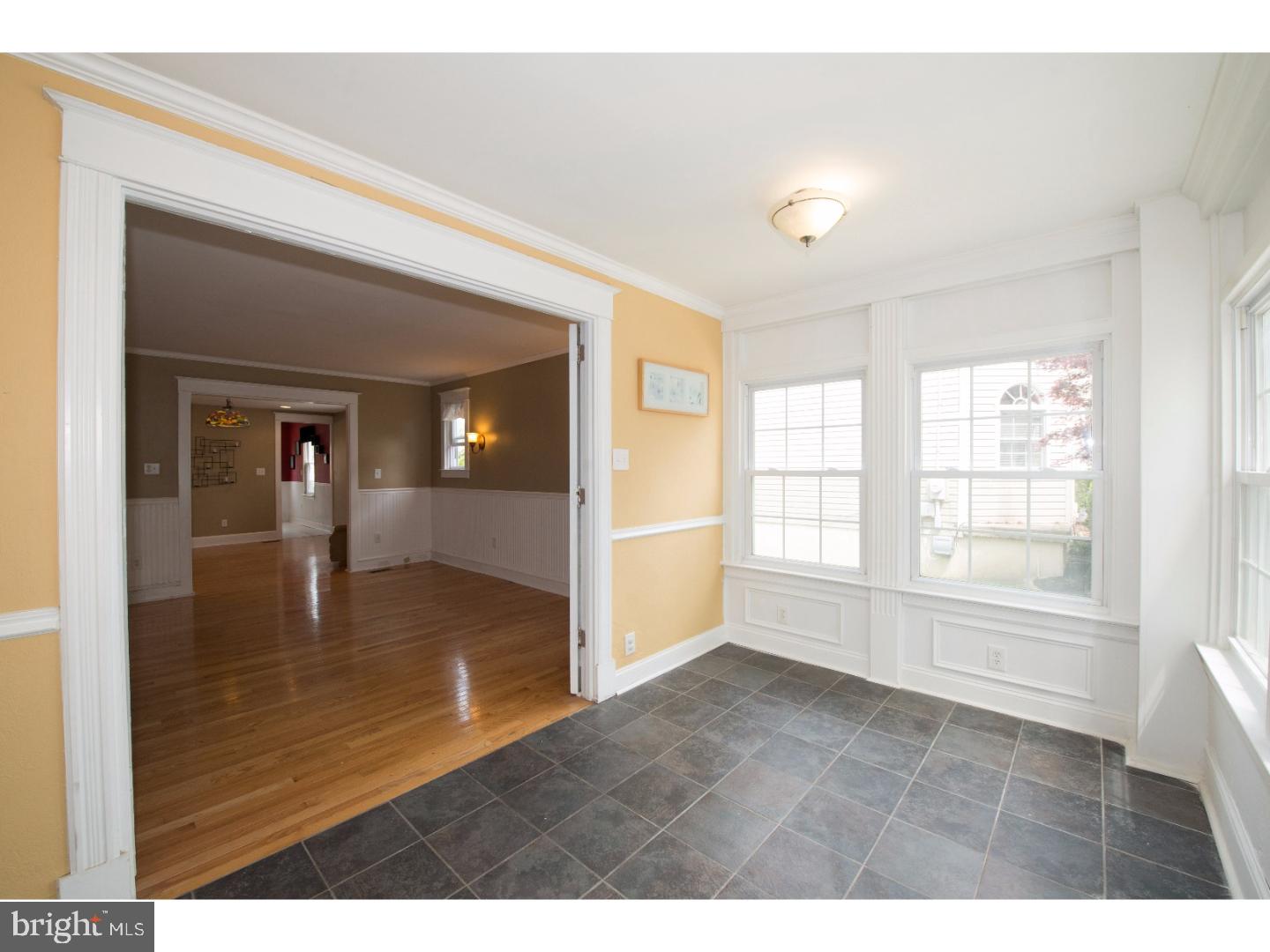 614 Crestview Road Philadelphia, PA 19128 - Photo 4 of 18