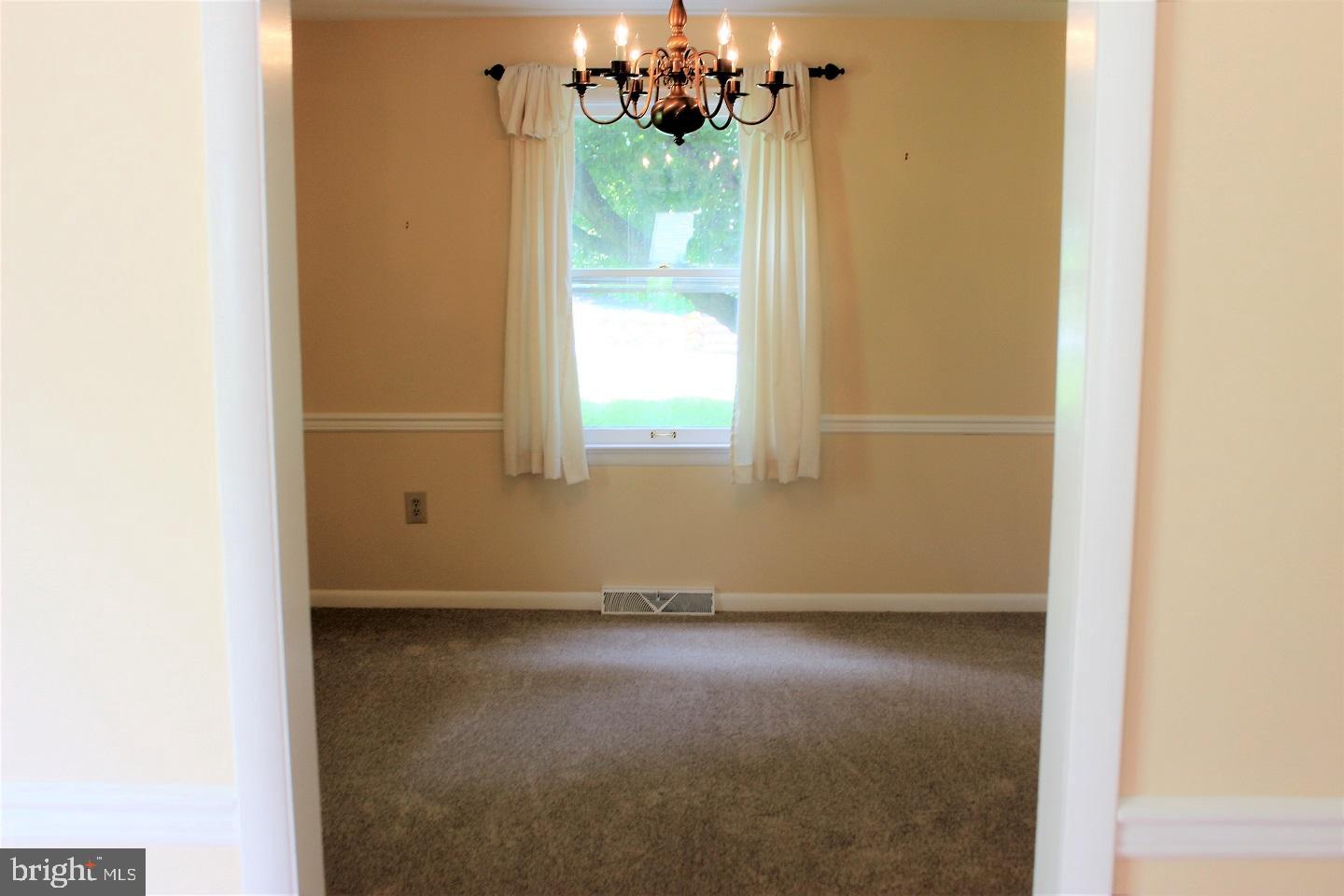 460 Scotland Road Quarryville, PA 17566 - Photo 11 of 32 Dining Room