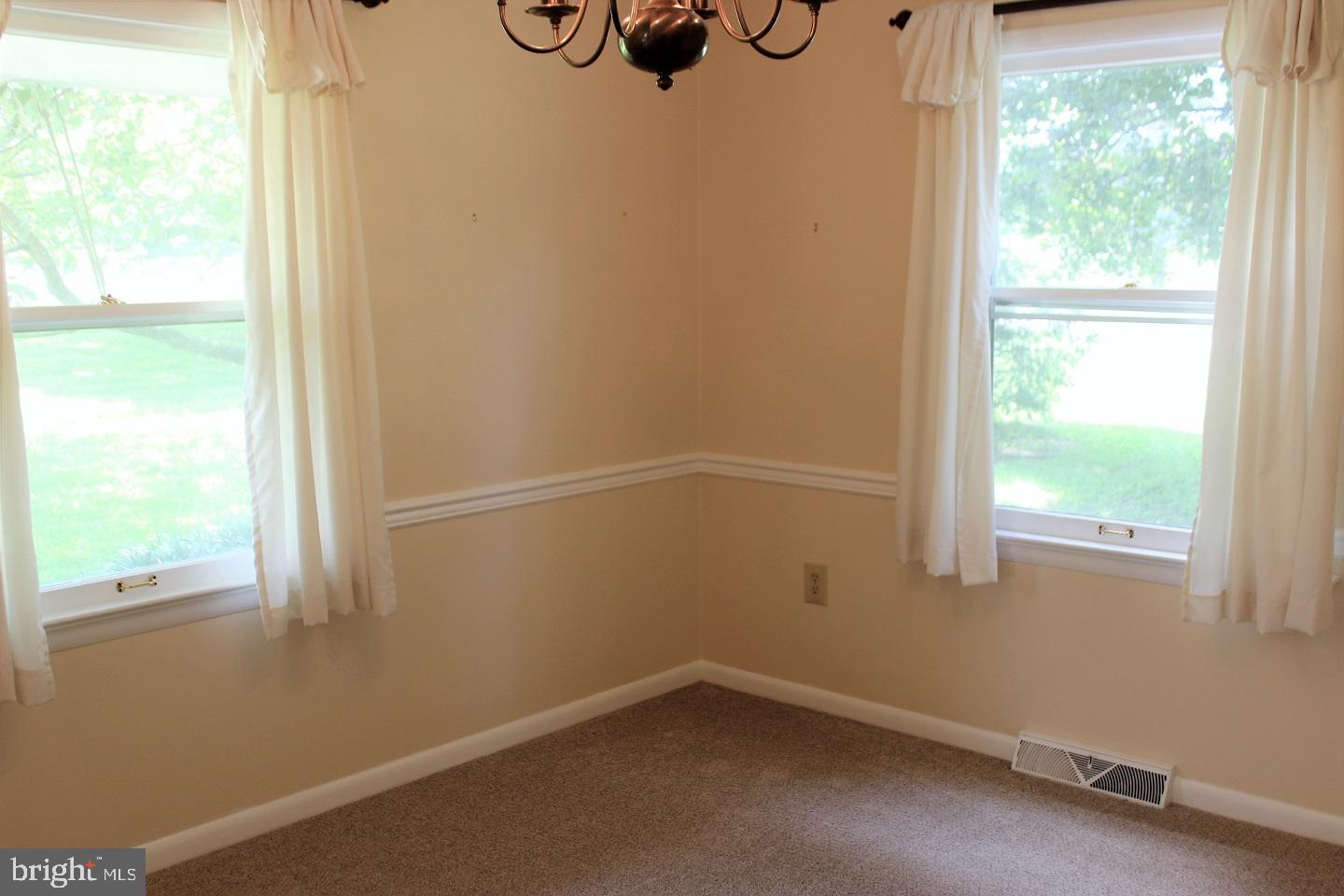 460 Scotland Road Quarryville, PA 17566 - Photo 12 of 32 Dining Room
