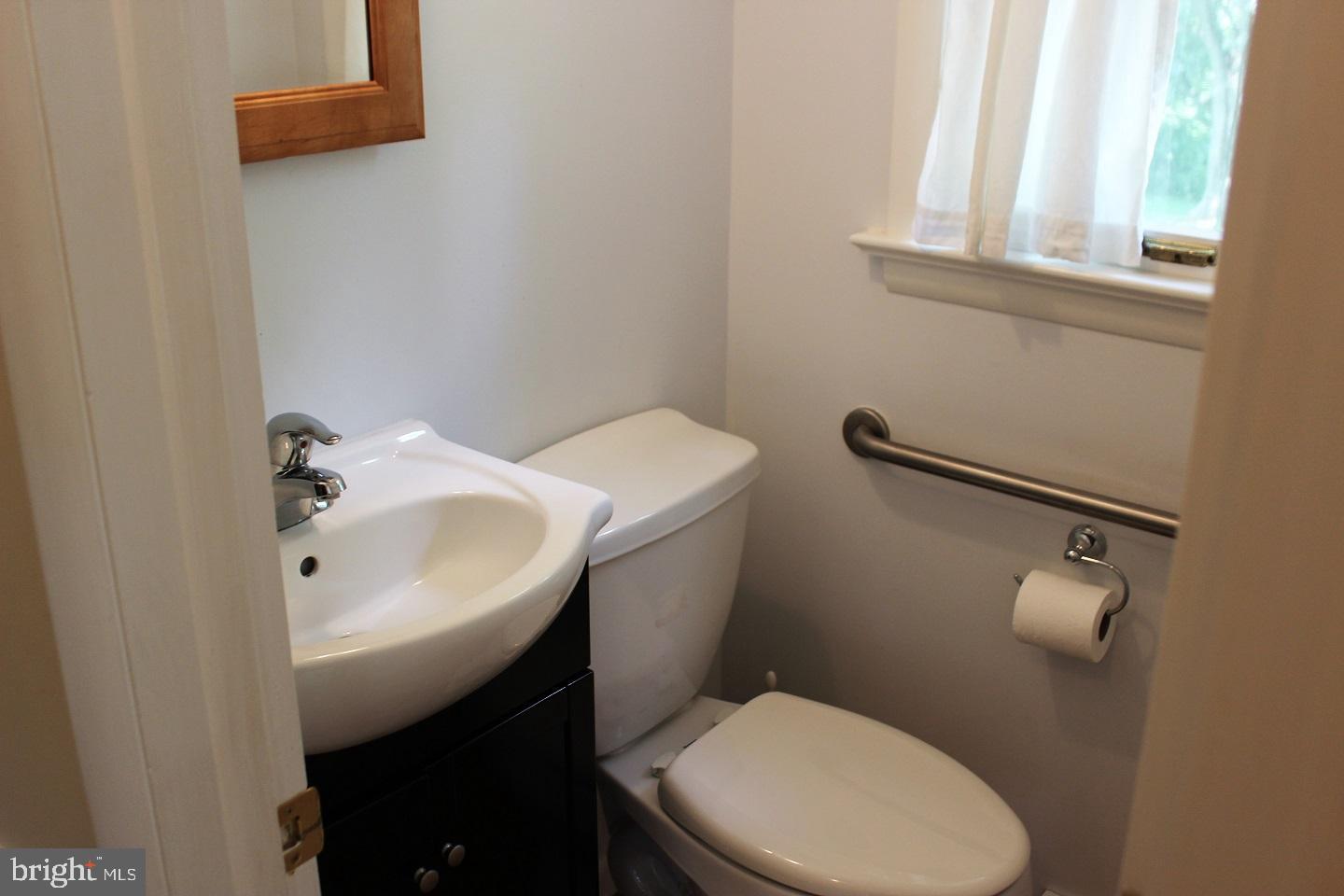 460 Scotland Road Quarryville, PA 17566 - Photo 21 of 32 Half Bath