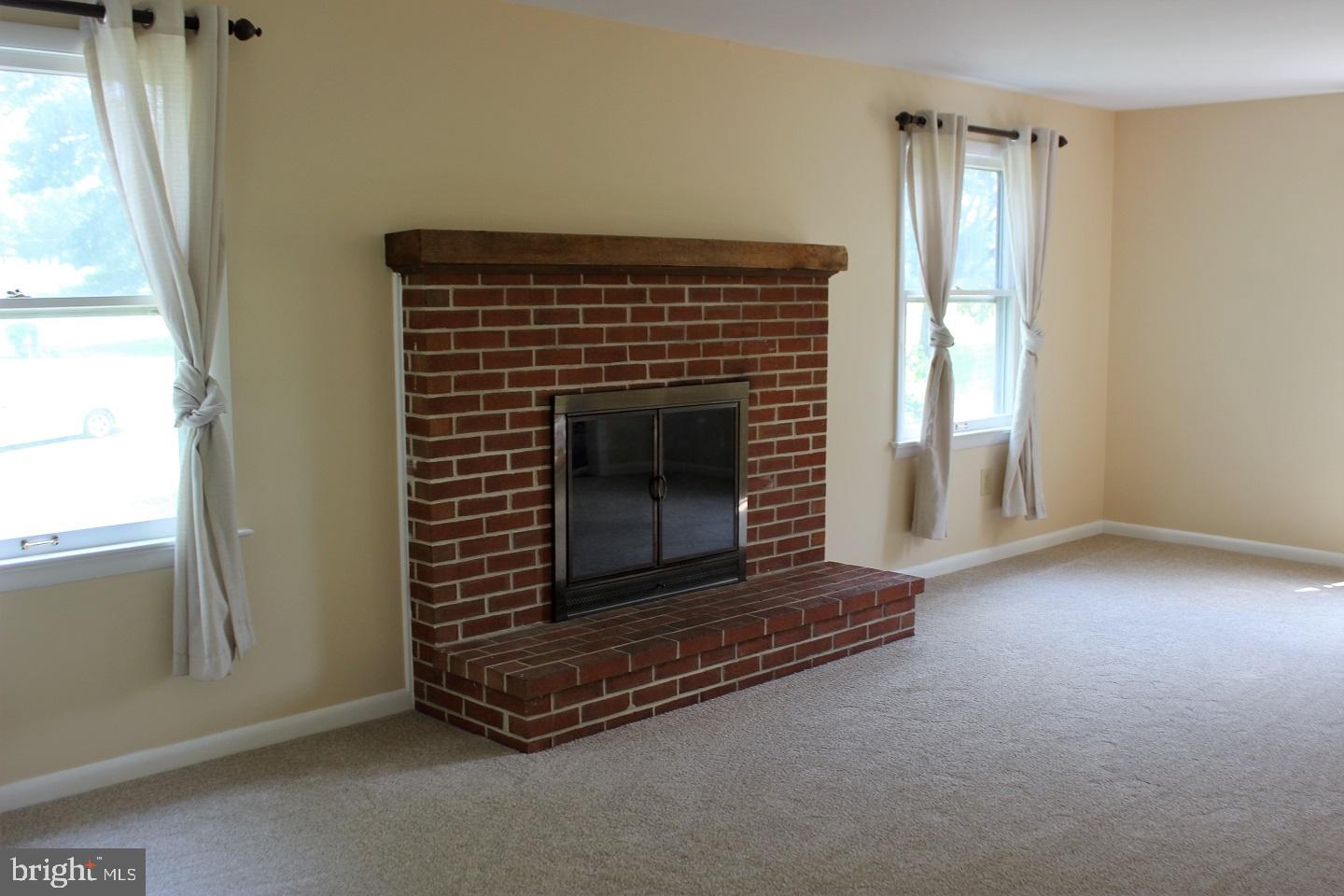 460 Scotland Road Quarryville, PA 17566 - Photo 10 of 32 Living Room