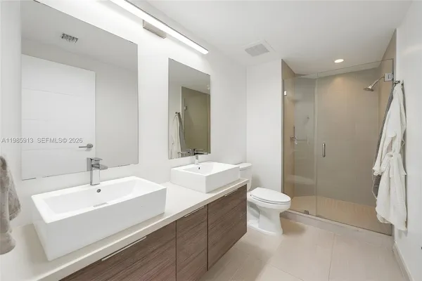 $4,500 | 1010 Southwest 2nd Avenue, Unit 2004, Miami, FL 33130