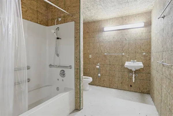 $335,000 | 1365 Mouth Of The Crk Road, Merryville, LA 70653