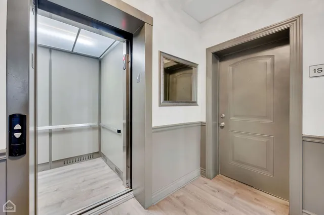 $2,535,000 | 4235 South Calumet Avenue, Chicago, IL 60653