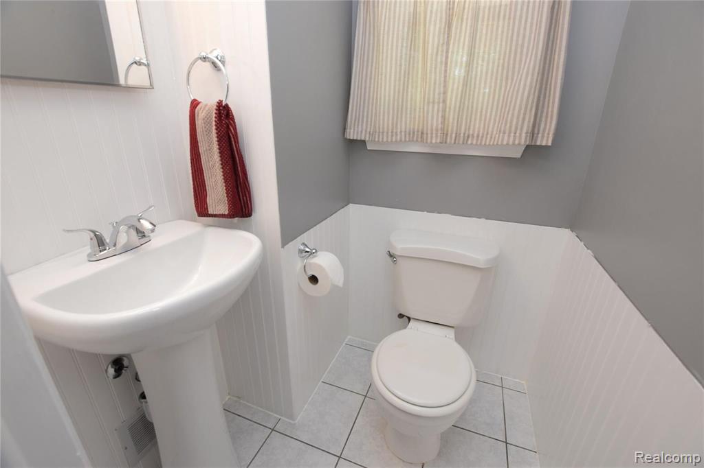 13255 Torrey Road Fenton, MI 48430 - Photo 14 of 18