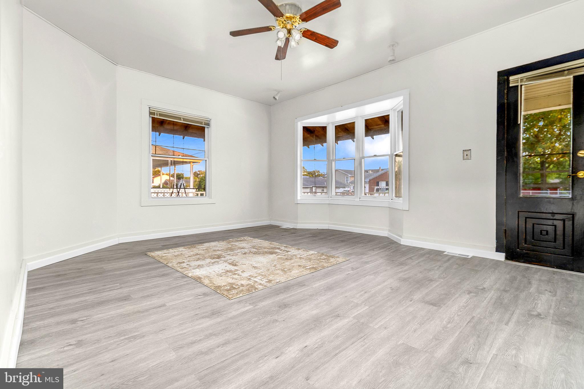 709 Bridgeboro Street Riverside, NJ 08075 - Photo 5 of 33 Gallery Image 5