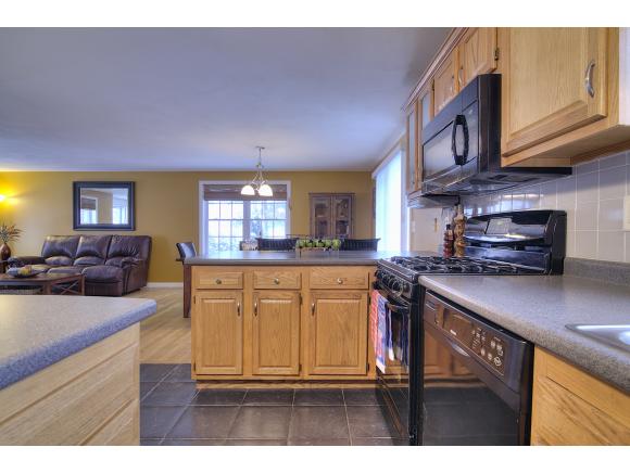 59 Simpson Mill Road Pelham, NH 03076 - Photo 3 of 27