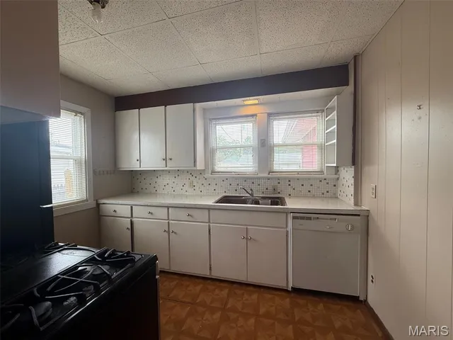 $75,000 | 116 South St John Street, Assumption, IL 62510