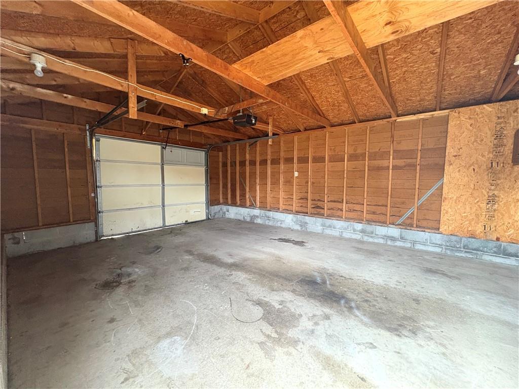 442 Park Street Rochester, PA 15074 - Photo 30 of 31 a view of a garage