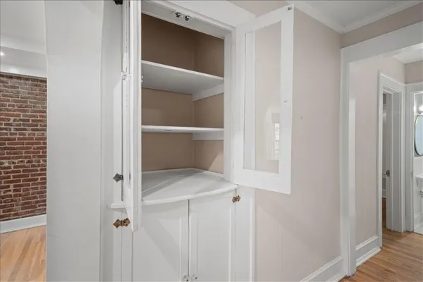 a view of utility room