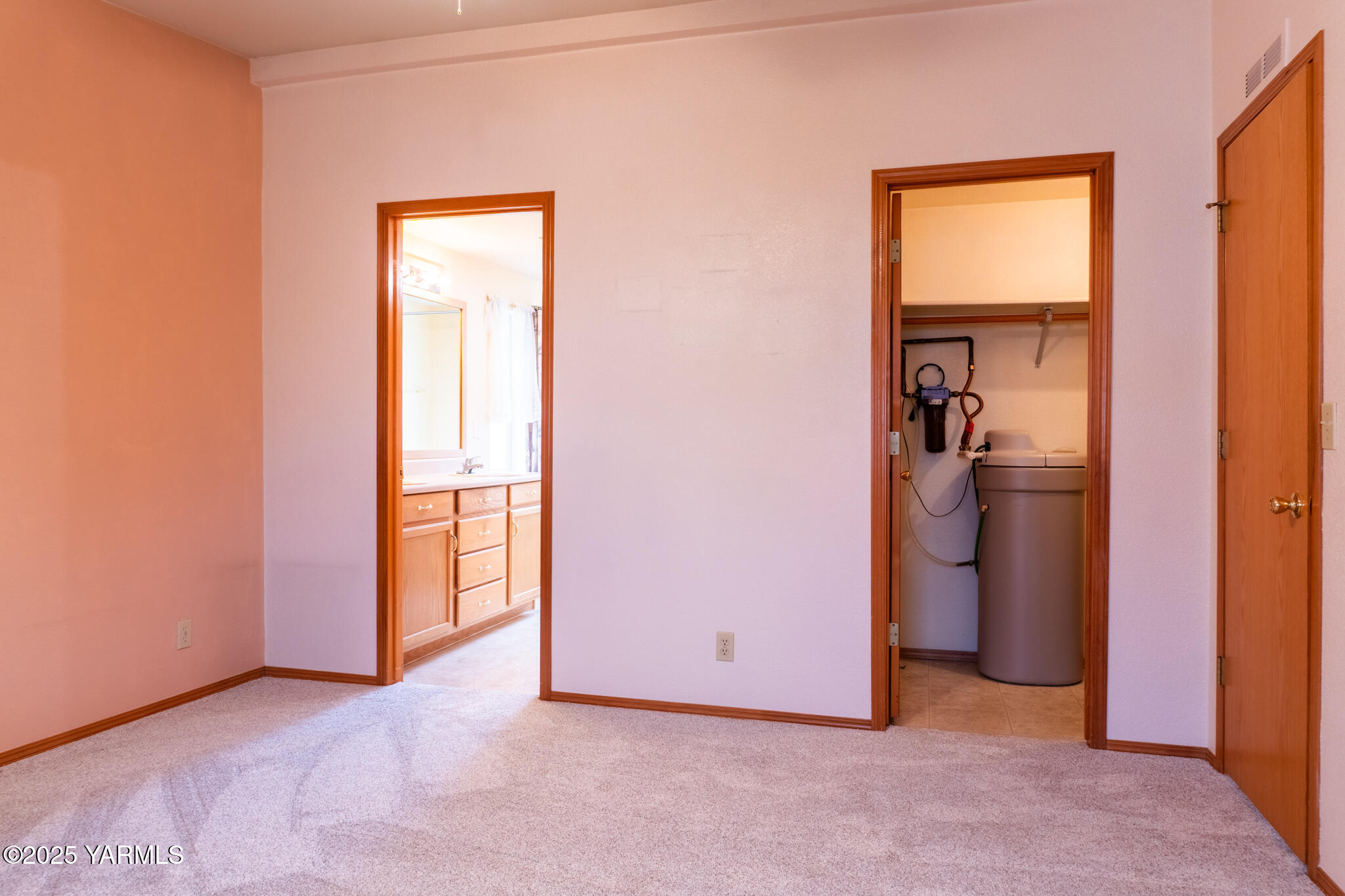3701 Gun Club Road, Unit 120 Yakima, WA 98901 - Photo 25 of 36 primary bed 3