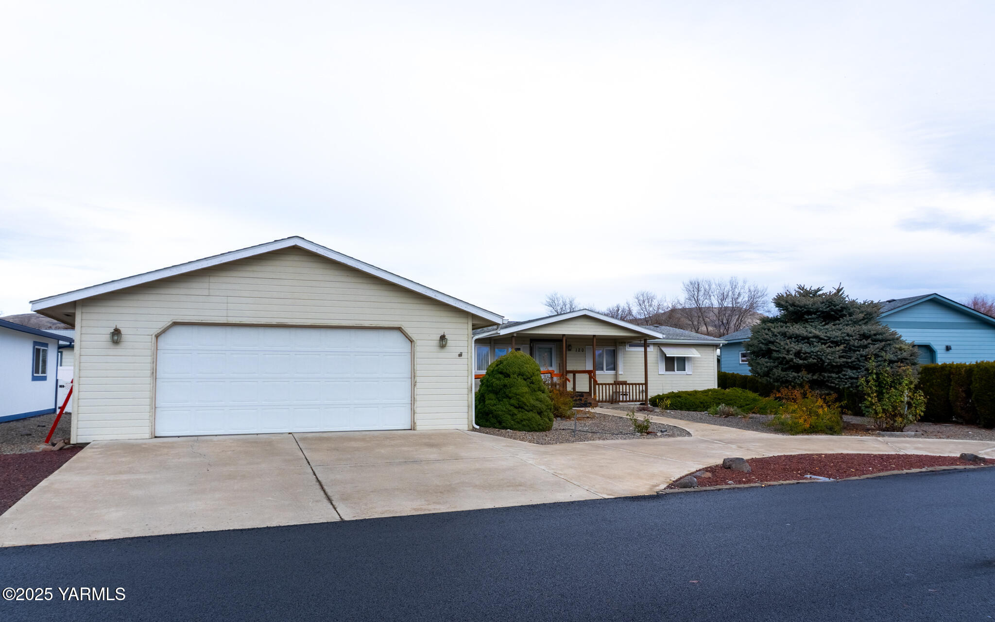 3701 Gun Club Road, Unit 120 Yakima, WA 98901 - Photo 35 of 36 3701 view 2