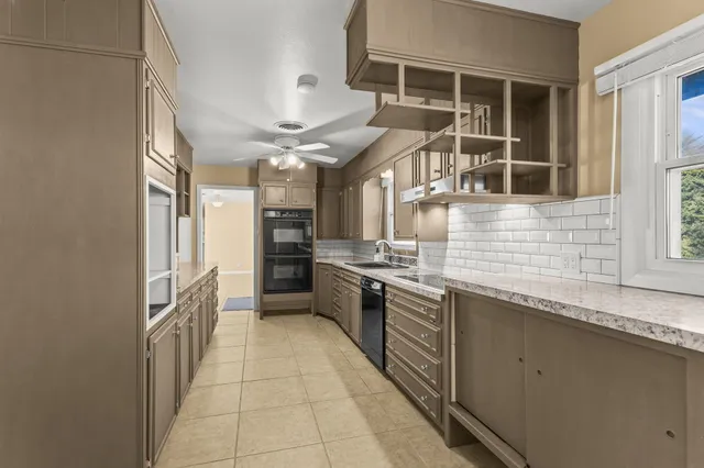 $389,000 | 407 North Drive, Abernathy, TX 79311