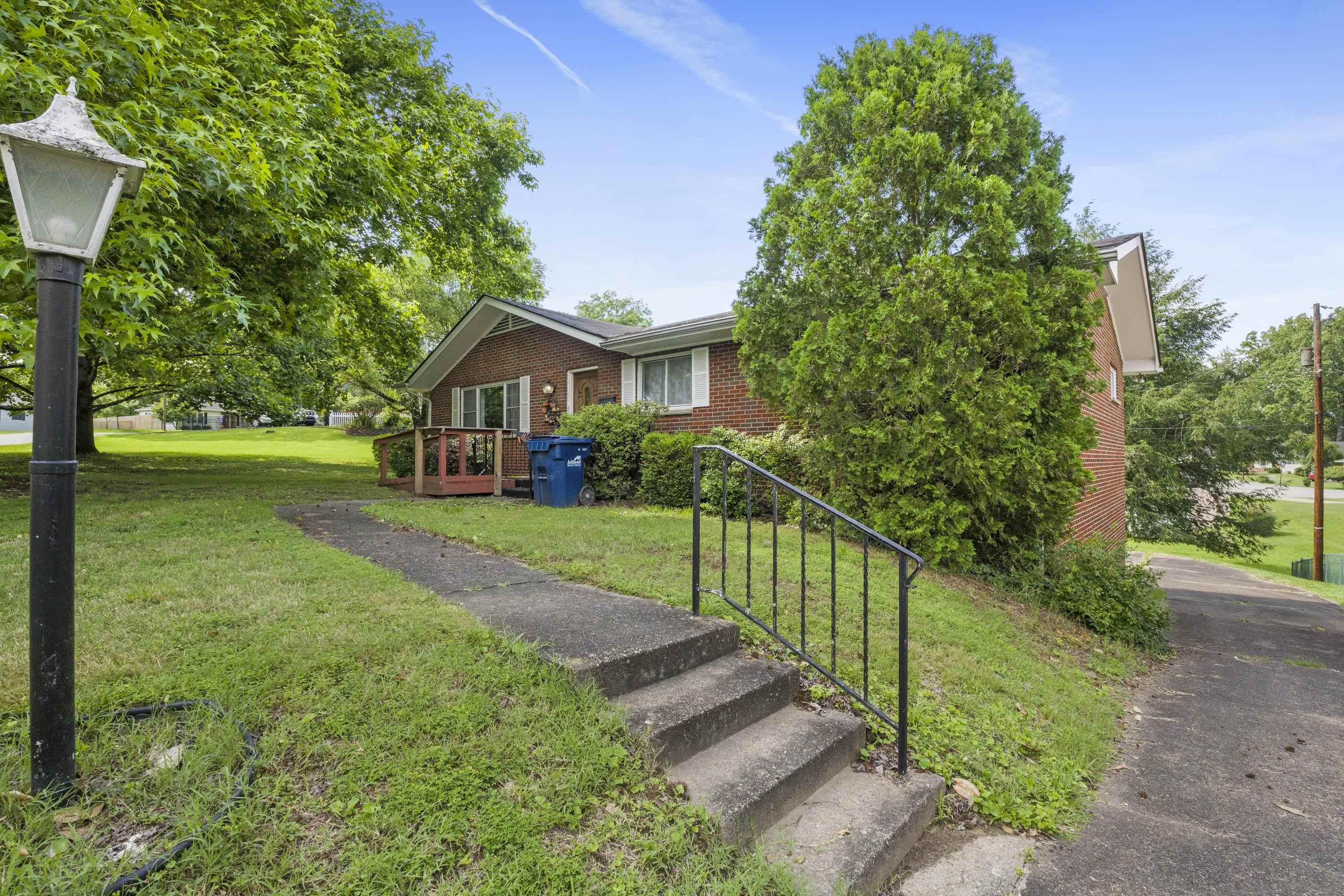 3813 Greenway Road Ashland, KY 41102 - Photo 2 of 27 Gallery Image 2
