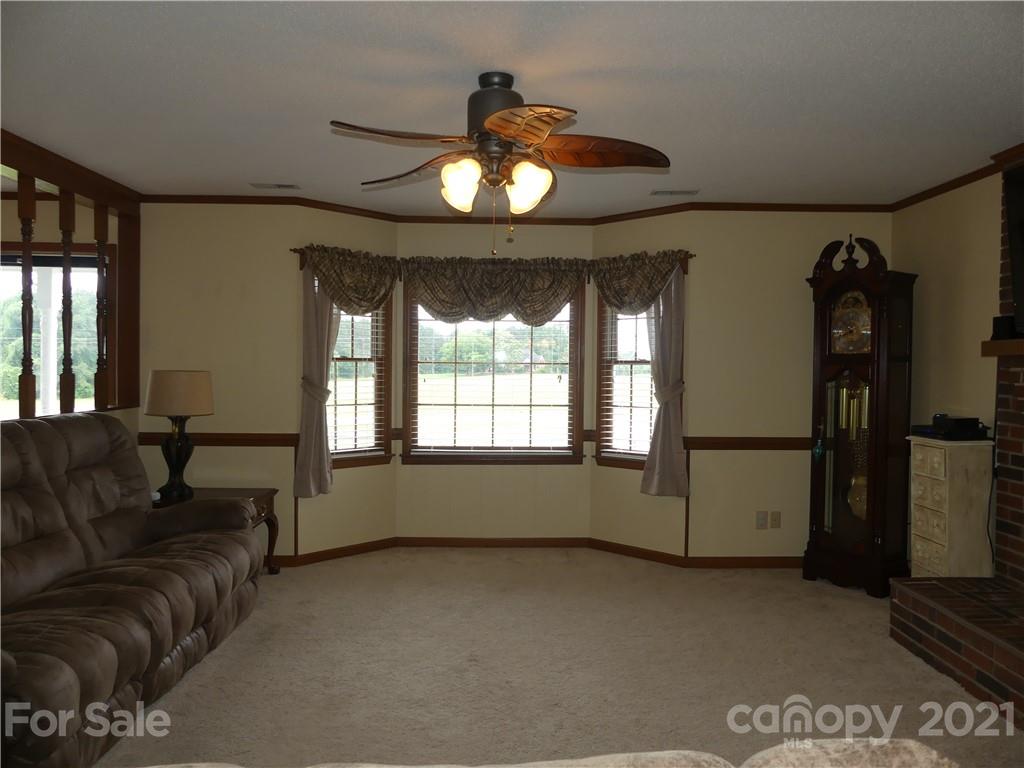 222 Patterson Road Kings Mountain, NC 28086 - Photo 3 of 27 Gallery Image 3