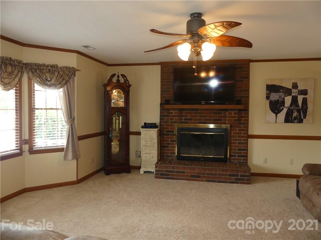 222 Patterson Road Kings Mountain, NC 28086 - Photo 5 of 27 Gallery Image 5