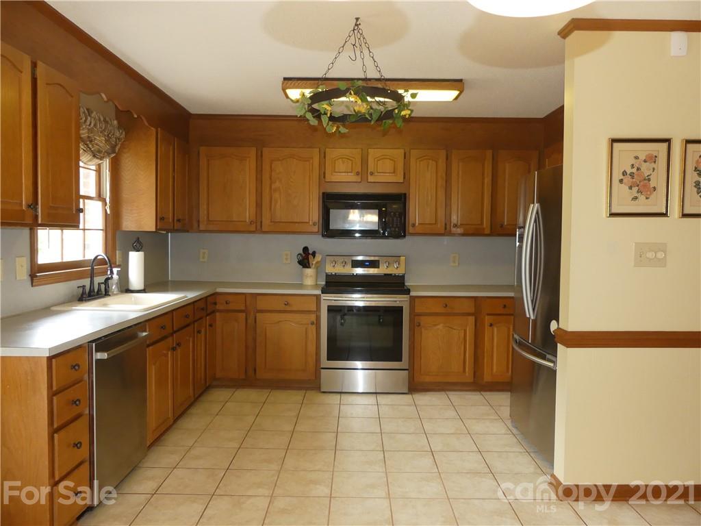 222 Patterson Road Kings Mountain, NC 28086 - Photo 6 of 27 Gallery Image 6