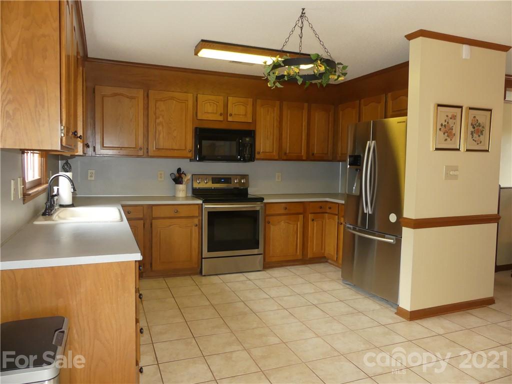 222 Patterson Road Kings Mountain, NC 28086 - Photo 8 of 27 Gallery Image 8