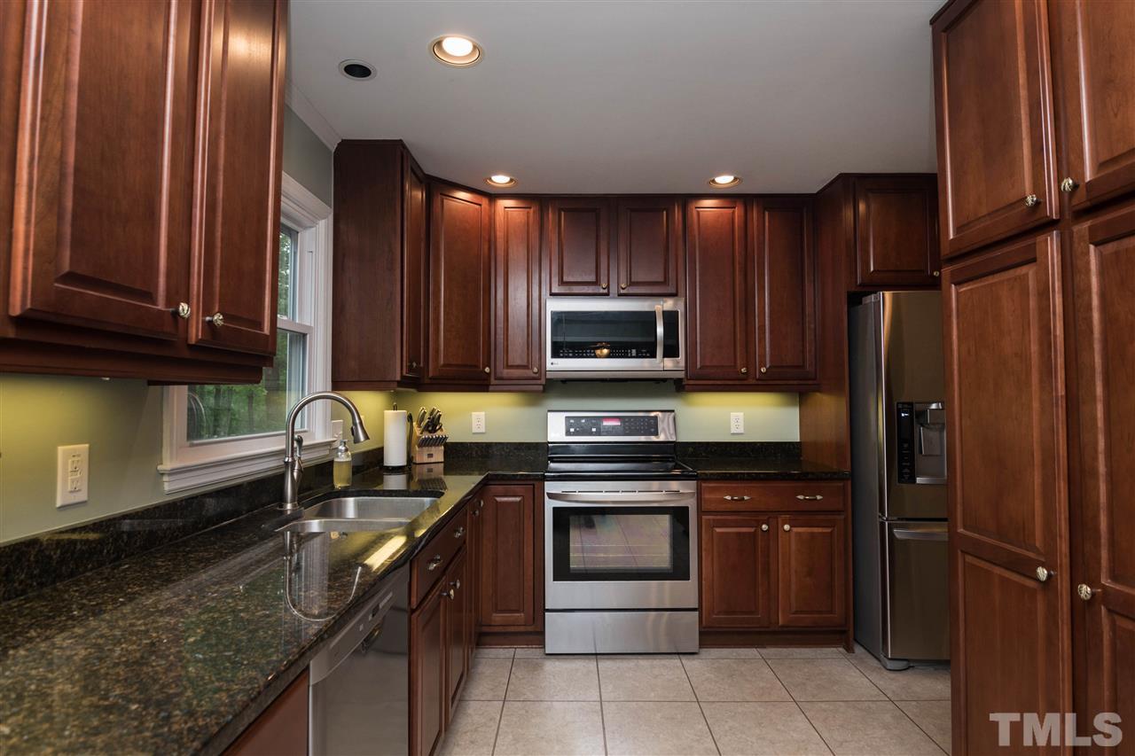 9609 Rock Creek Road Raleigh, NC 27613 - Photo 7 of 25