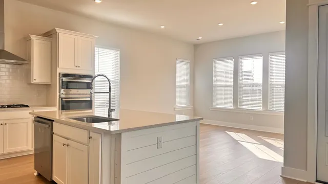 $3,500 | 215 Witherspoon Street, Summerville, SC 29486