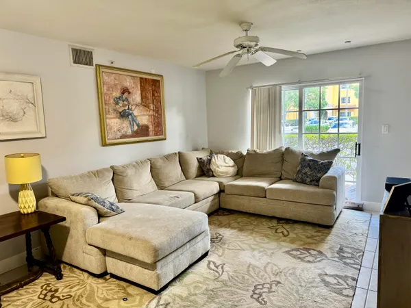 $2,050 | 6769 Heritage Grande, Unit 2103, Boynton Beach, FL 33437