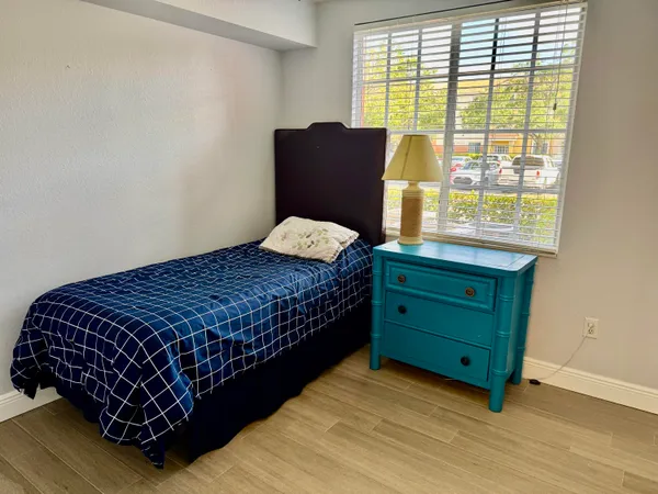 $2,050 | 6769 Heritage Grande, Unit 2103, Boynton Beach, FL 33437