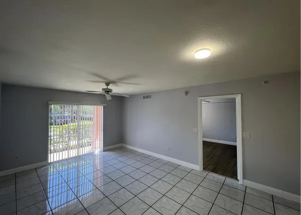 $2,050 | 6769 Heritage Grande, Unit 2103, Boynton Beach, FL 33437