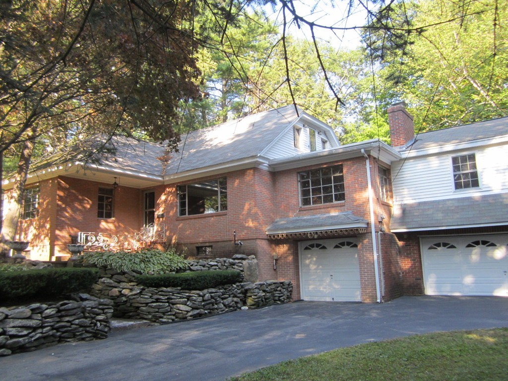 108 Intervale Road Gardner, MA 01440 - Photo 2 of 30 Gallery Image 2