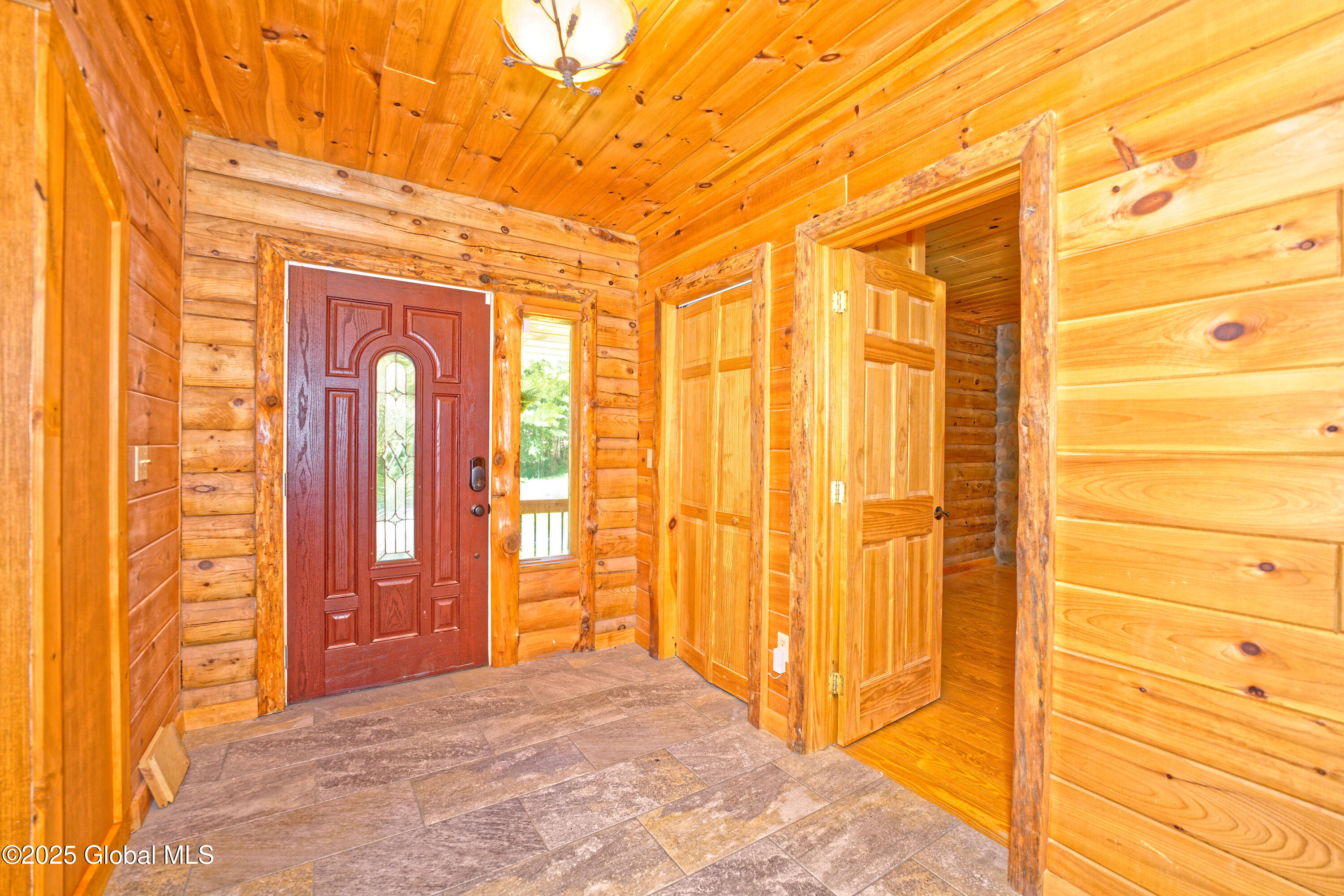 236 Colfax Road Jackson, NY 12816 - Photo 11 of 78 1 Entryway