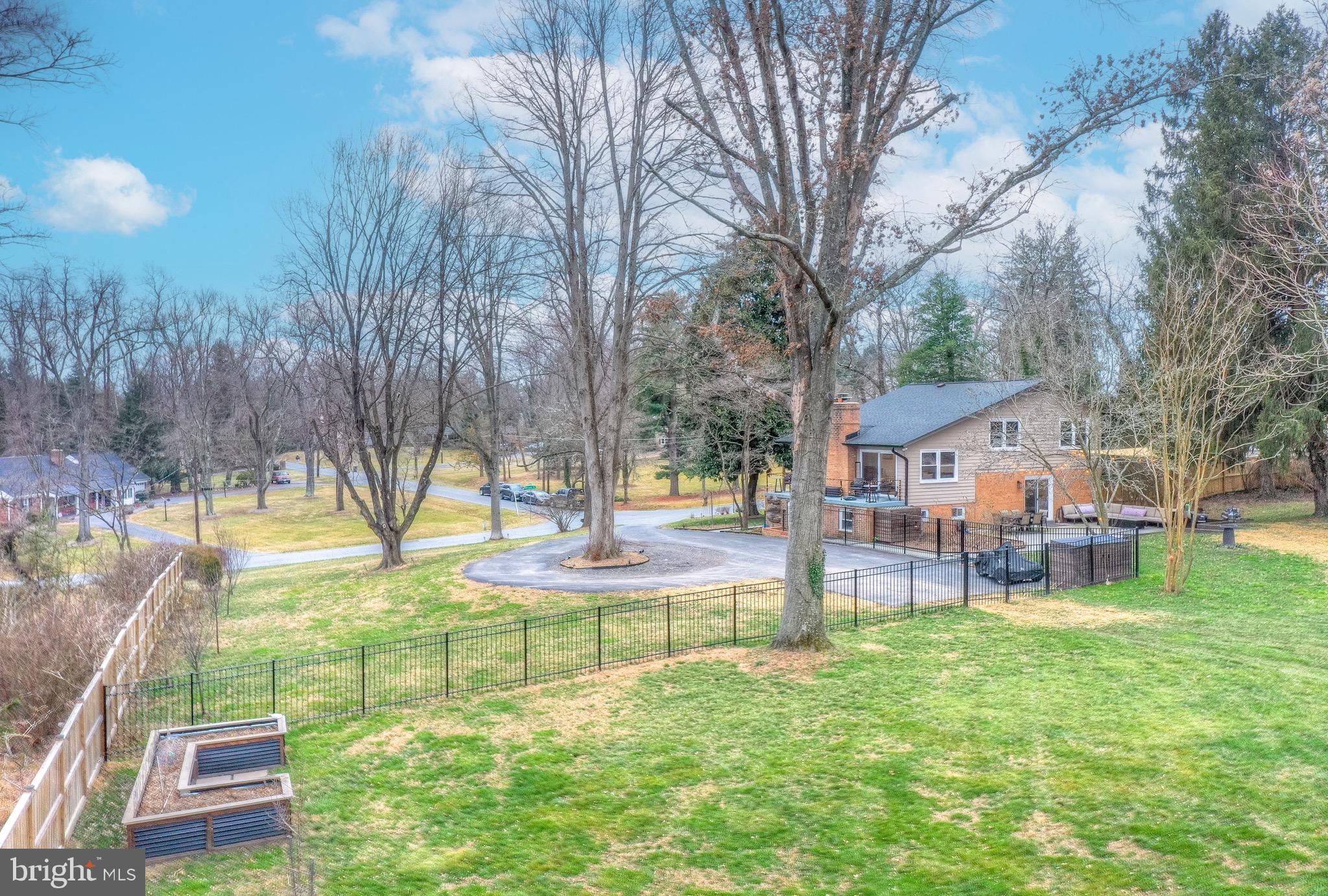 14600 Fairacres Road Silver Spring, MD 20905 - Photo 3 of 35