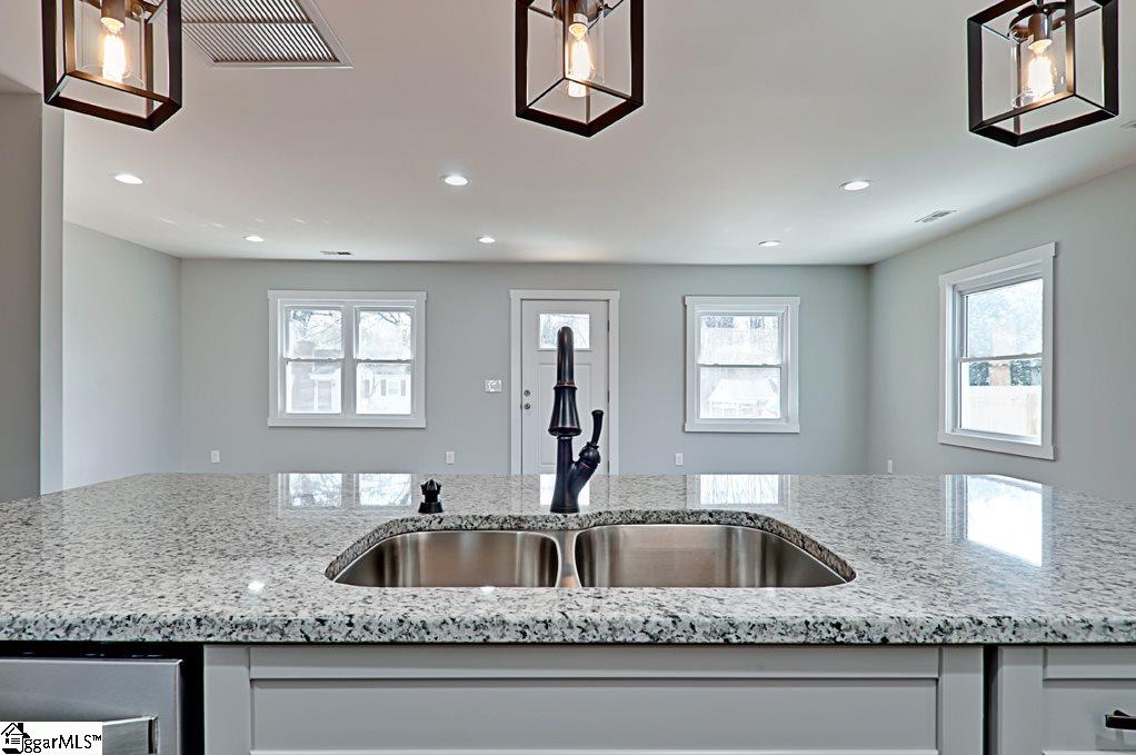 106 East Decatur Street Greenville, SC 29617 - Photo 4 of 20 Gallery Image 4