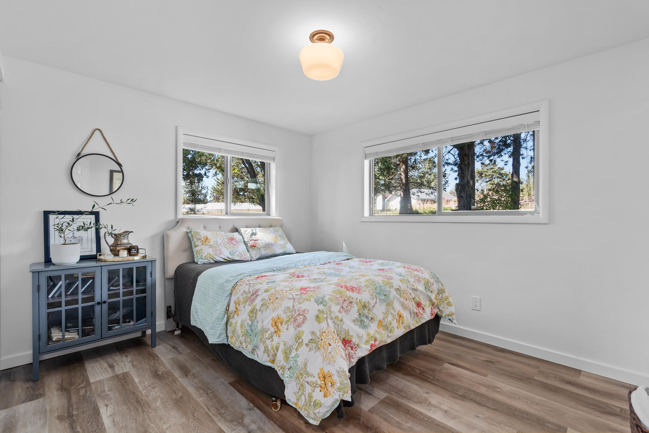 63375 Deschutes Market Road Bend, OR 97701 - Photo 18 of 43 17. bedroom 3
