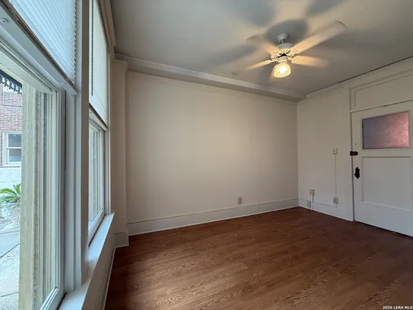 $1,250 | 110 Auditorium Circle, Unit 1, San Antonio, TX 78205