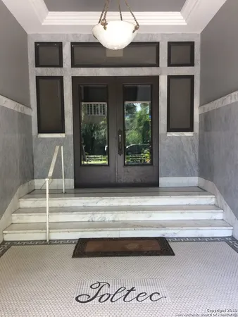 a view of entryway