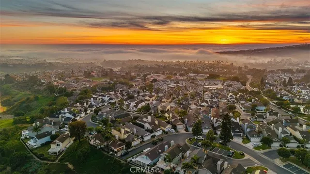 $1,725,000 | 33 Windcrest, Laguna Niguel, CA 92677