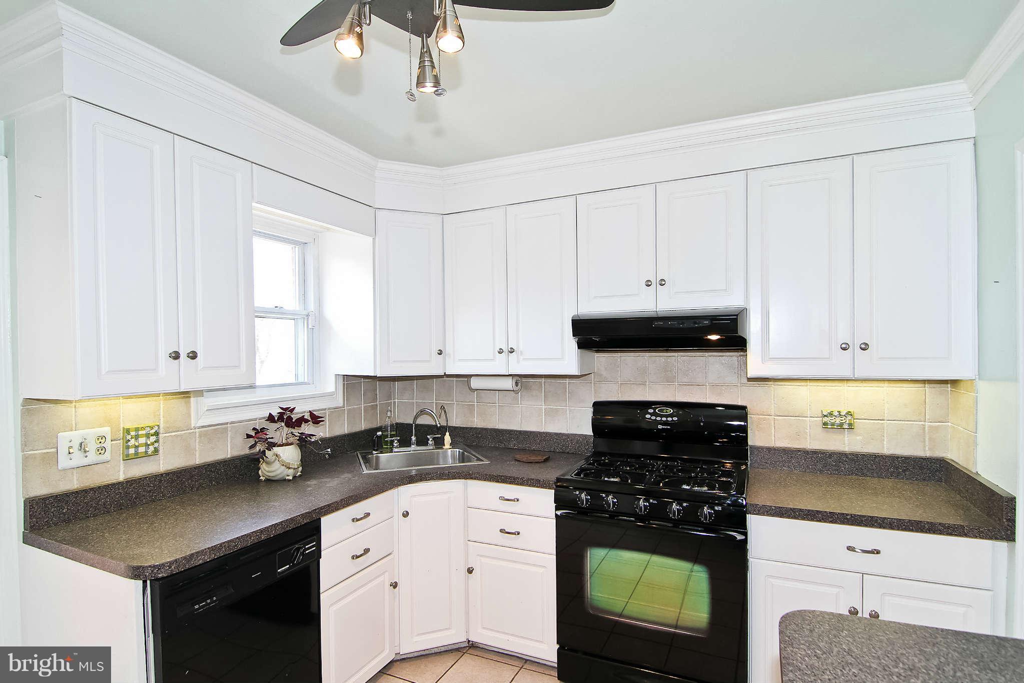 2208 Osborn Drive Silver Spring, MD 20910 - Photo 14 of 28 Kitchen