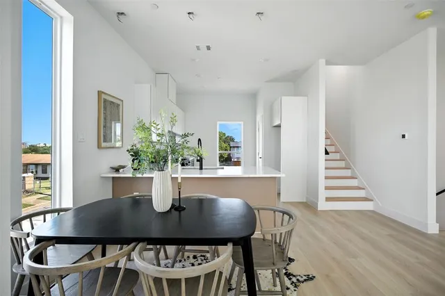 $7,490,000 | 312 North Lancaster Avenue, Dallas, TX 75203