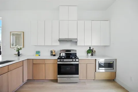 $7,200,000 | 312 North Lancaster Avenue, Dallas, TX 75203