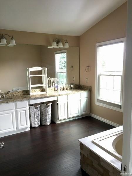 2380 Pleasant View Drive Rochester, MI 48306 - Photo 16 of 24