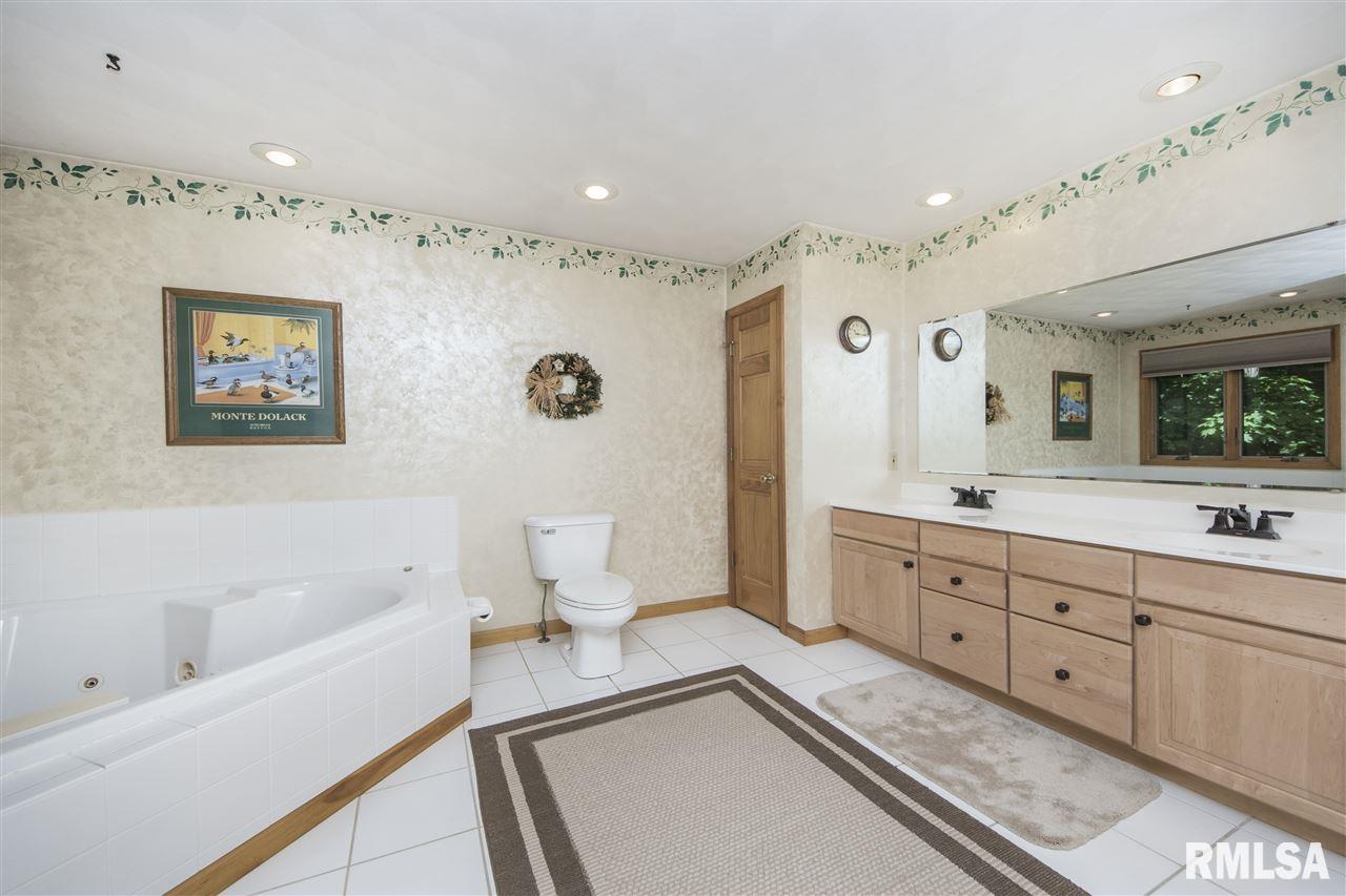 1388 Hickory Grove Road Lacon, IL 61540 - Photo 16 of 36 Gallery Image 16