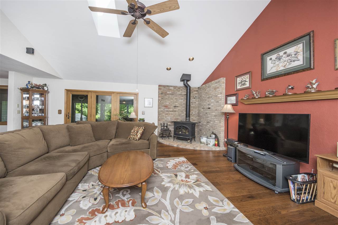 1388 Hickory Grove Road Lacon, IL 61540 - Photo 4 of 36 Gallery Image 4