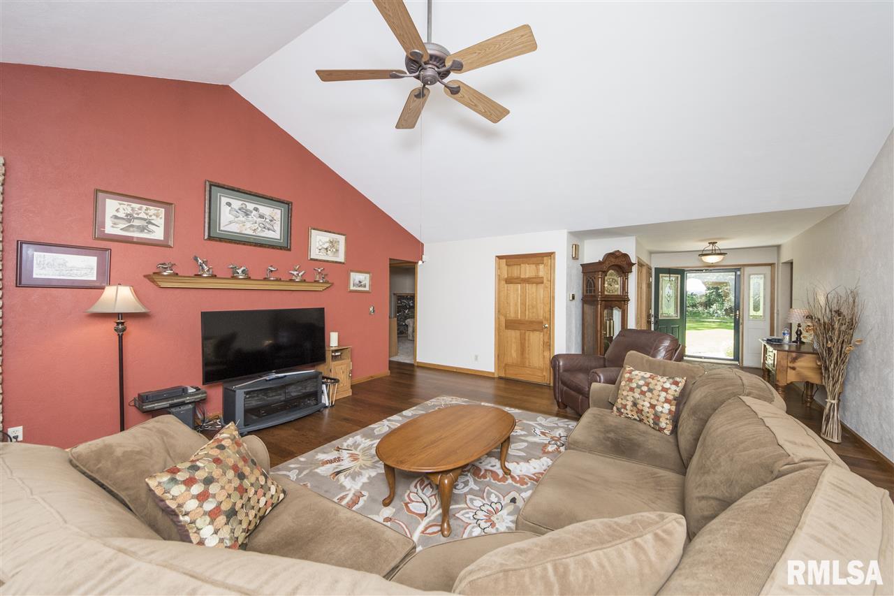 1388 Hickory Grove Road Lacon, IL 61540 - Photo 5 of 36 Gallery Image 5