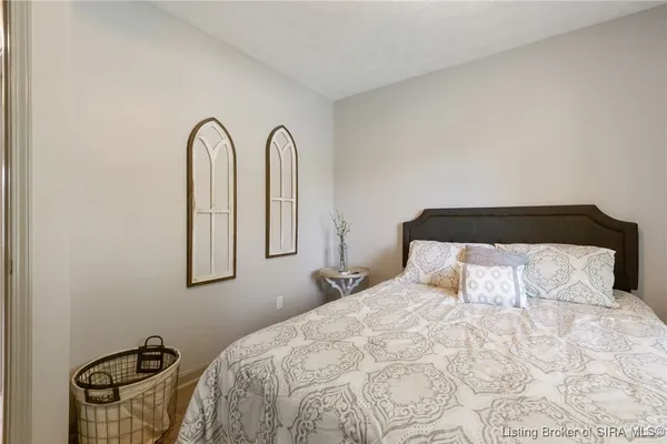 $256,000 | 1406 Blackberry Ridge, Jeffersonville, IN 47130