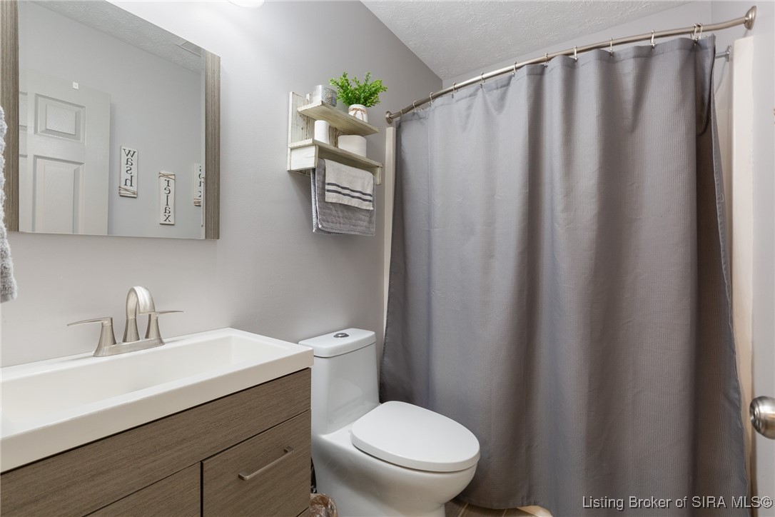 1406 Blackberry Ridge Jeffersonville, IN 47130 - Photo 21 of 34