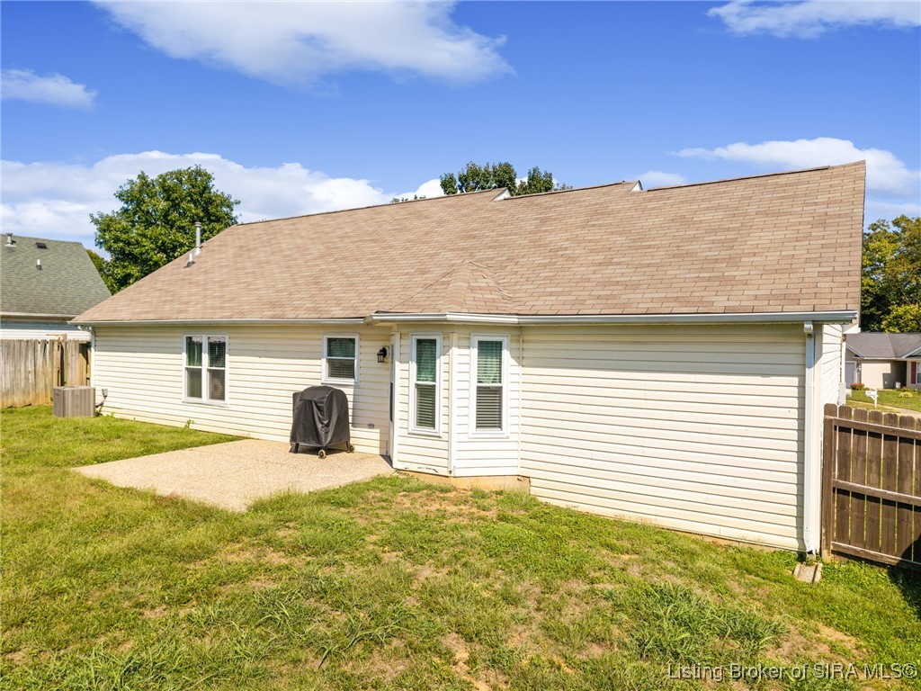 1406 Blackberry Ridge Jeffersonville, IN 47130 - Photo 25 of 34