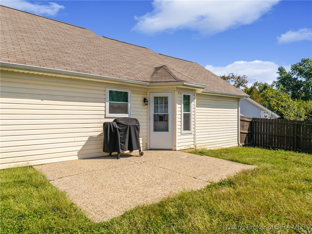 1406 Blackberry Ridge Jeffersonville, IN 47130 - Photo 26 of 34