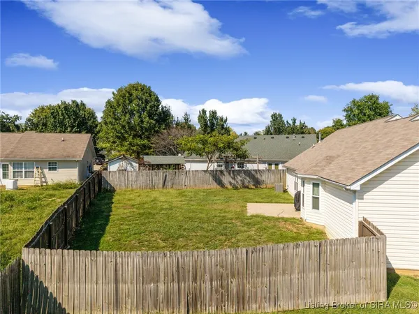 $256,000 | 1406 Blackberry Ridge, Jeffersonville, IN 47130